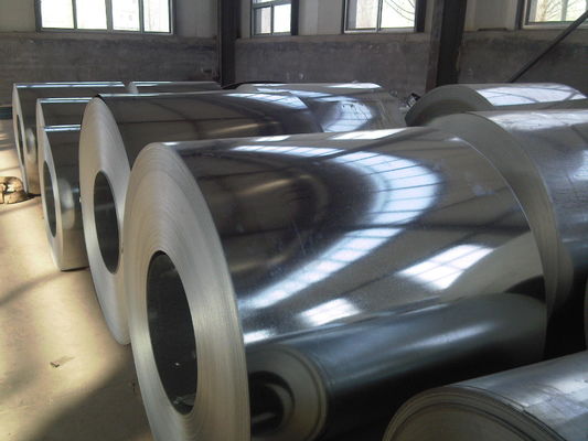 يشتري 508mm / 610mm ID طوابق فولاذية مغلفة ساخنة 6001500mm العرض للبناء والآلات online manufacture