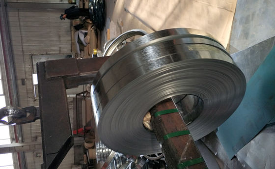 يشتري SGCC شريط فولاذ معدني محمص ساخن 0.12mm × 100mm مع سطح مسدود لتصنيع القناة والأنابيب online manufacture