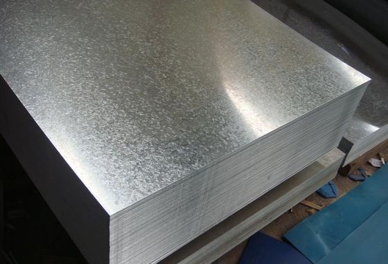 يشتري ASTM A653 DX51D صفائح الفولاذ المجلفنة بالغمس الساخن 0.15-3.8 مم مطلي بالكروم Z60-Z275 للأجهزة ومكونات الإضاءة online manufacture