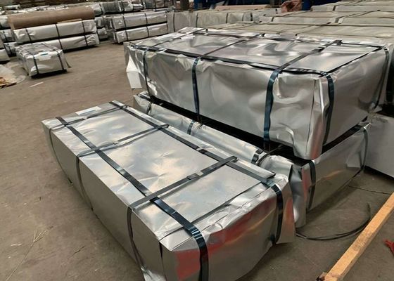 شراء 30 ≈ 275 غرام / متر مربع صفيحة السقف الملوح 600 ≈ 1250 ملم لوحة السقف الفولاذية online manufacture